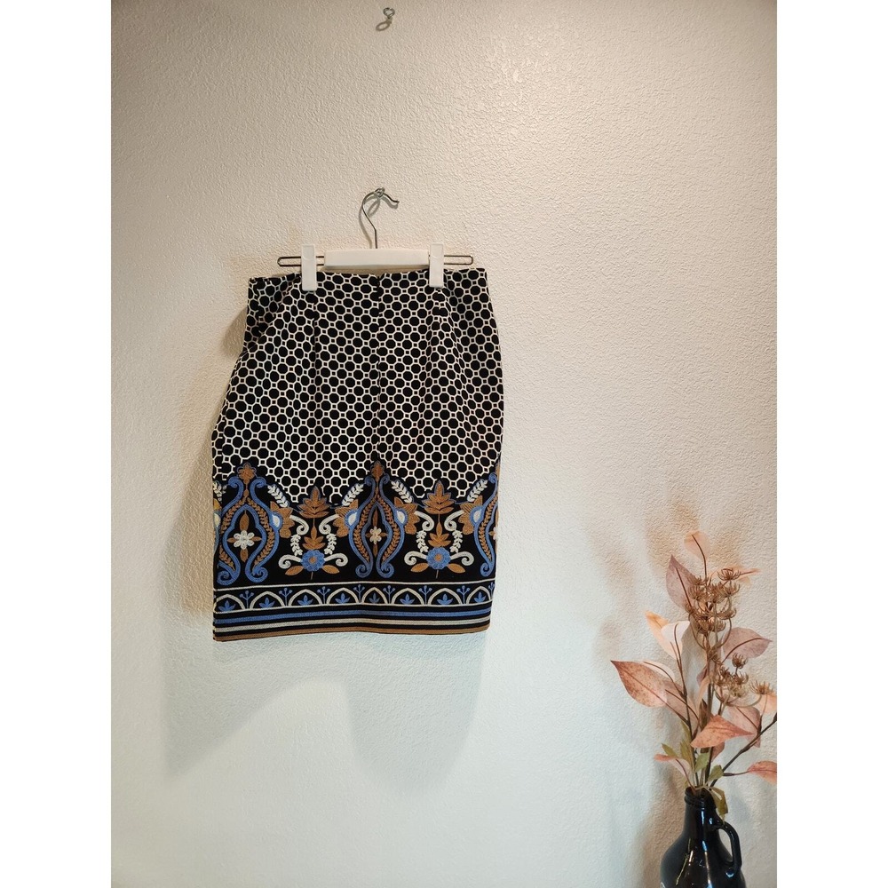 EUC J. McLaughlin Pencil Skirt Women's Size 2 Floral Geometric Print Multicolor